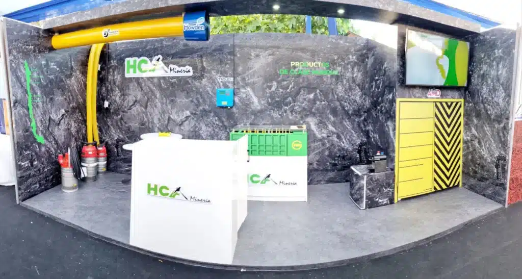 Visión amplia del stand de HCA Minería en Forede 2024.