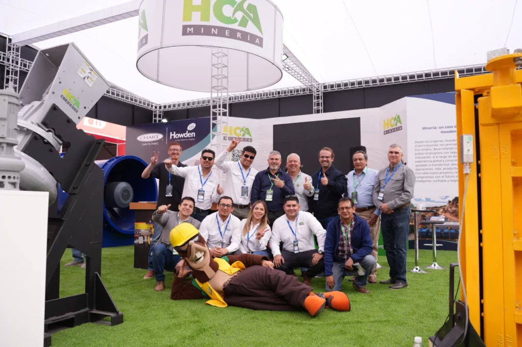 Exponor 2026 y equipo HCA Minería.